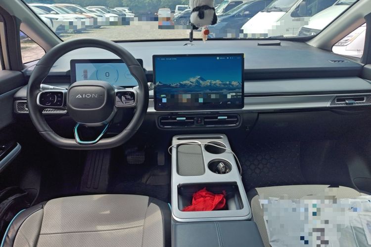 Used AION Y 2023 Plus 510 Enjoy Edition Center Console