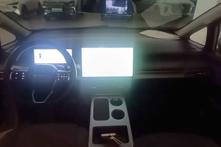 Used AION Y 2023 Plus 510 Enjoy Edition Center Console