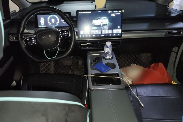 Used AION Y 2023 Plus 510 Enjoy Edition Center Console