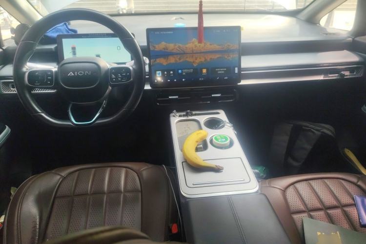 Used AION Y 2023 Plus 510 Enjoy Edition Center Console