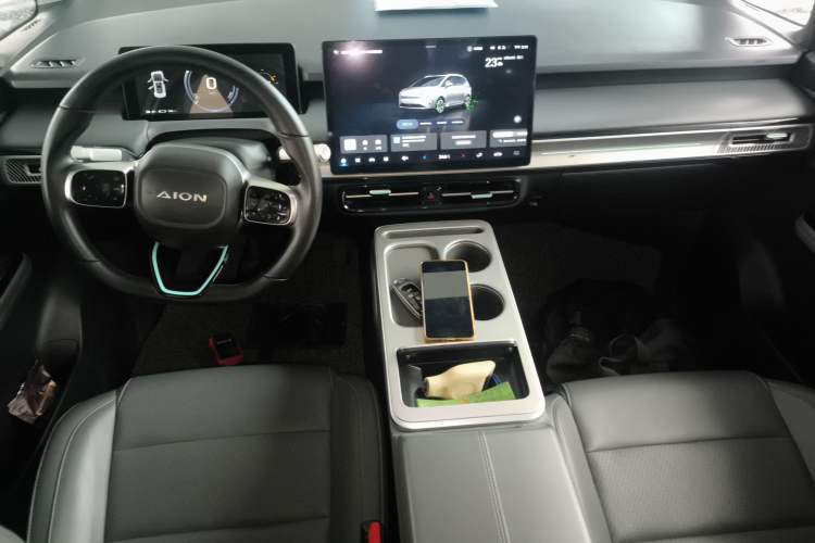 Used AION Y 2023 Plus 510 Smart Edition Center Console