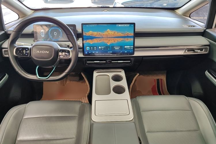 Used AION Y 2023 Younger Star Edition Center Console