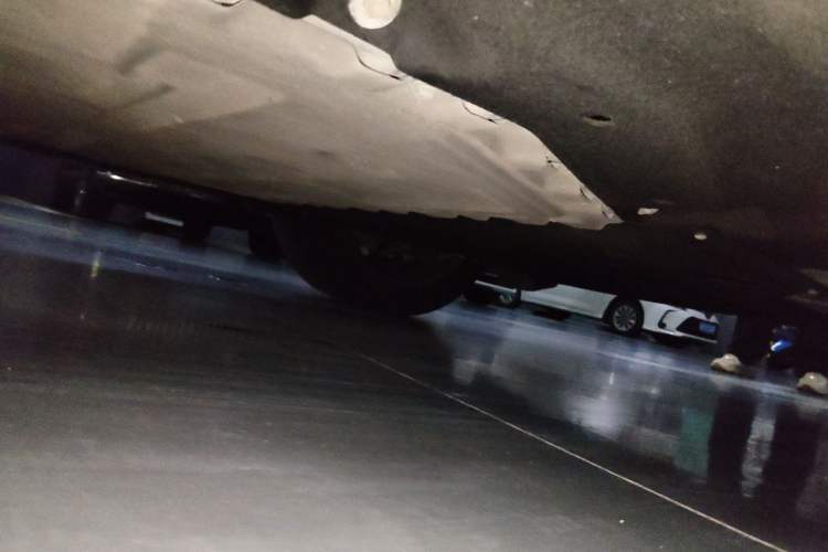 Used AION Y 2023 Plus 510 Executive Edition Chassis Rear Right