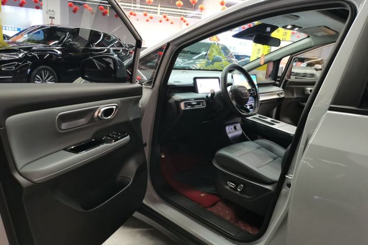 Used AION Y 2023 Younger Star Edition Driver Seat
