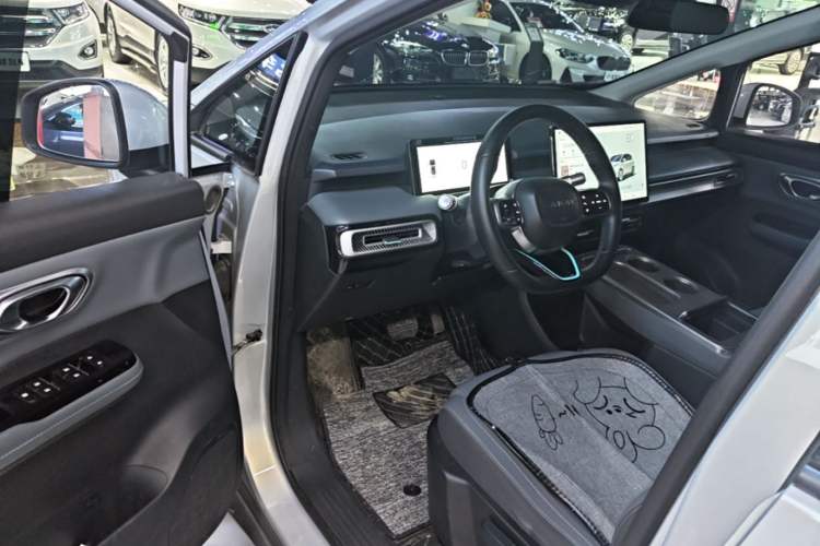 Used AION Y 2023 Younger Driver Seat