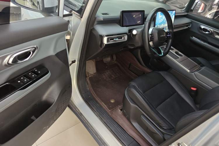 Used AION Y 2023 Younger Driver Seat