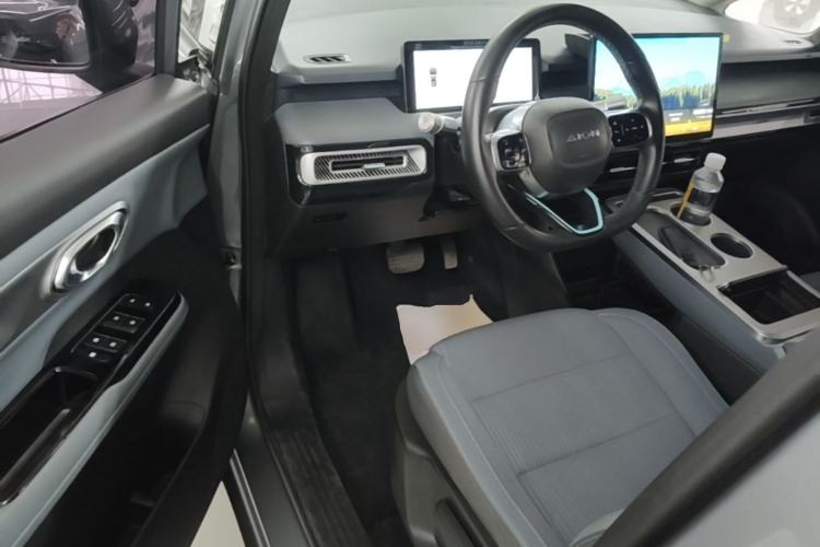 Used AION Y 2023 Younger Driver Seat