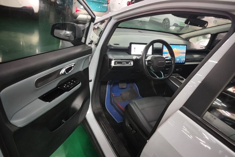 Used AION Y 2023 Younger Star Edition Driver Seat