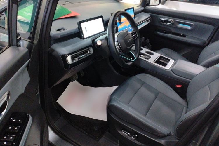 Used AION Y 2023 Plus 610 Smart Edition Ternary Lithium Driver Seat
