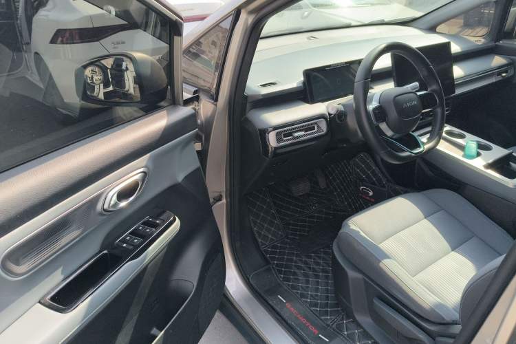 Used AION Y 2023 Plus 510 Enjoy Edition Driver Seat