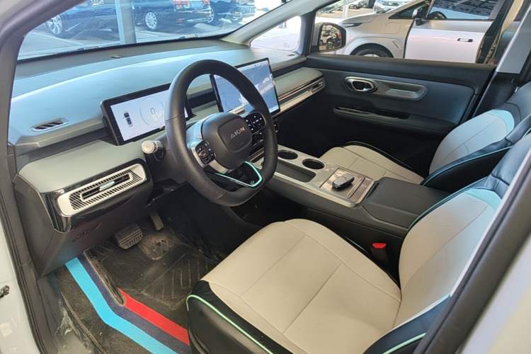 Used AION Y 2023 Plus 510 Smart Edition Driver Seat