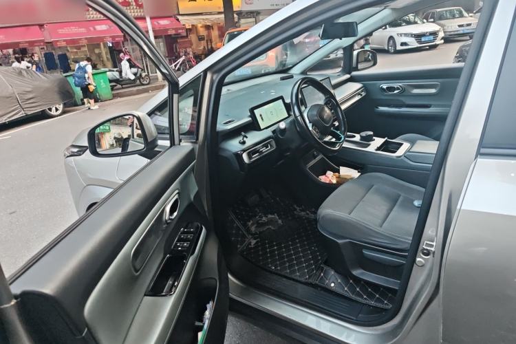 Used AION Y 2023 Plus 510 Enjoy Edition Driver Seat