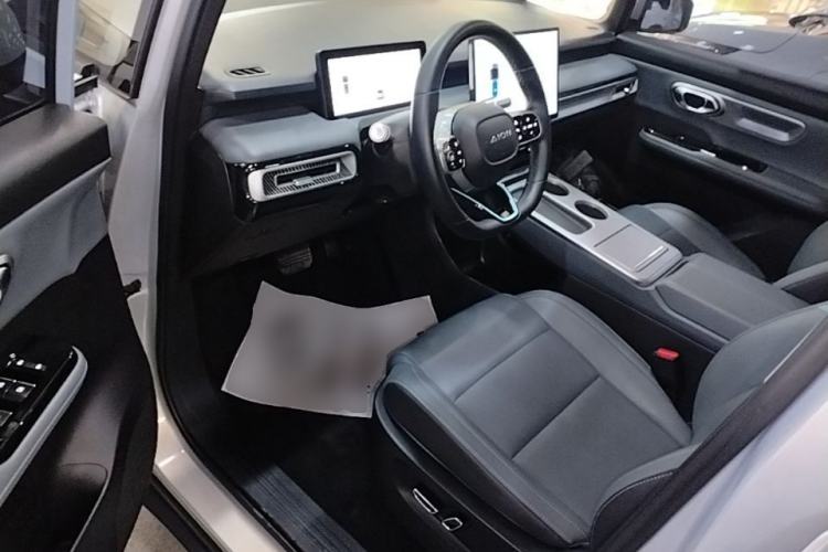 Used AION Y 2023 Younger Star Edition Driver Seat
