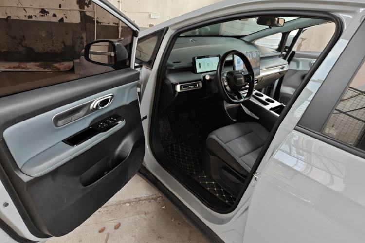 Used AION Y 2023 Plus 510 Enjoy Edition Driver Seat