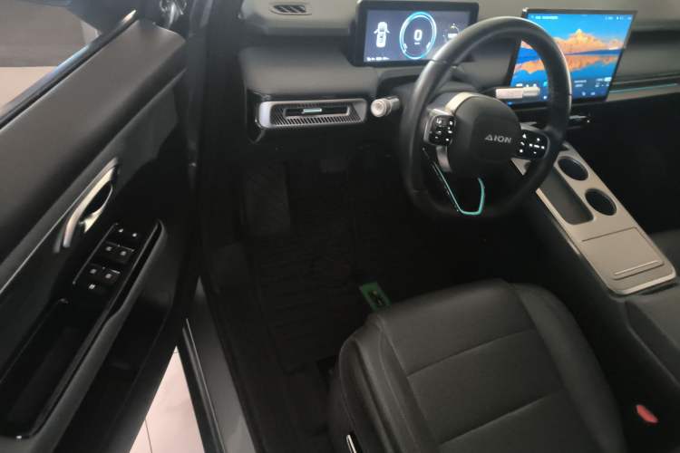 Used AION Y 2023 Plus 510 Smart Edition Driver Seat