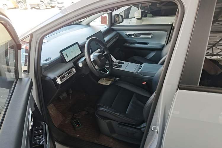 Used AION Y 2023 Plus 610 Enjoy Edition Driver Seat
