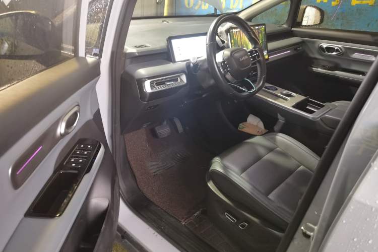 Used AION Y 2023 Plus 510 Smart Edition Driver Seat