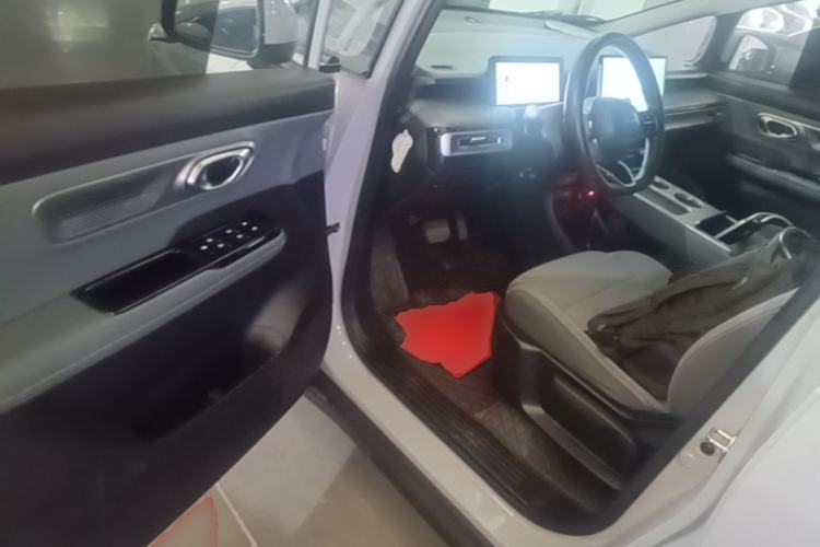 Used AION Y 2023 Plus 510 Enjoy Edition Driver Seat