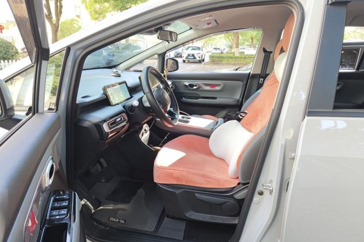 Used AION Y 2023 Plus 610 Enjoyment Edition Ternary Lithium Driver Seat
