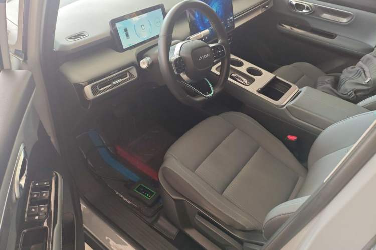 Used AION Y 2023 Plus 510 Enjoy Edition Driver Seat