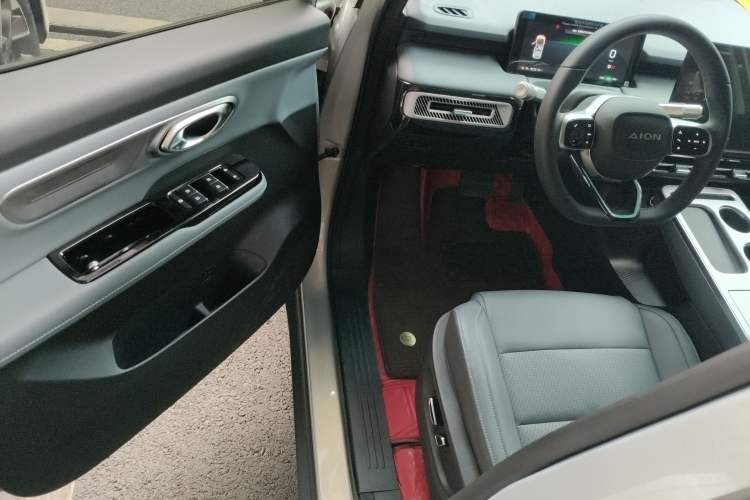 Used AION Y 2023 Younger Star Edition Driver Seat