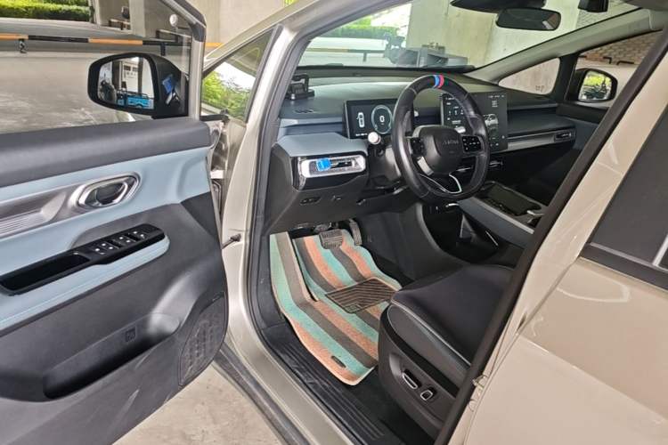 Used AION Y 2023 Plus 510 Smart Edition Driver Seat