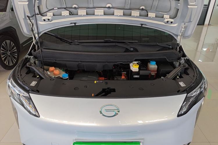 Used AION Y 2023 Younger Engine Bay