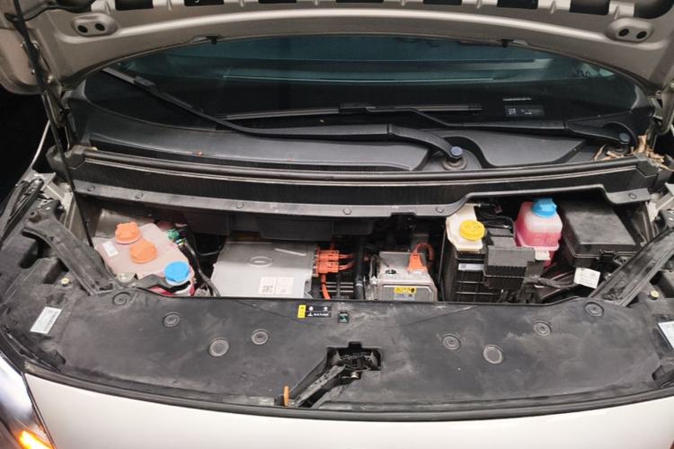 Used AION Y 2023 Plus 510 Smart Edition Engine Bay
