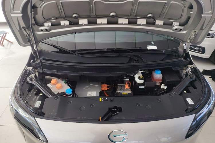 Used AION Y 2023 Plus 510 Smart Edition Engine Bay
