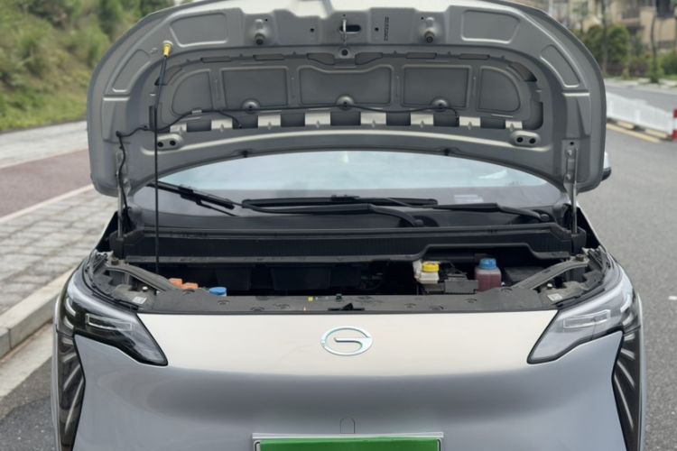 Used AION Y 2023 Younger Engine Bay