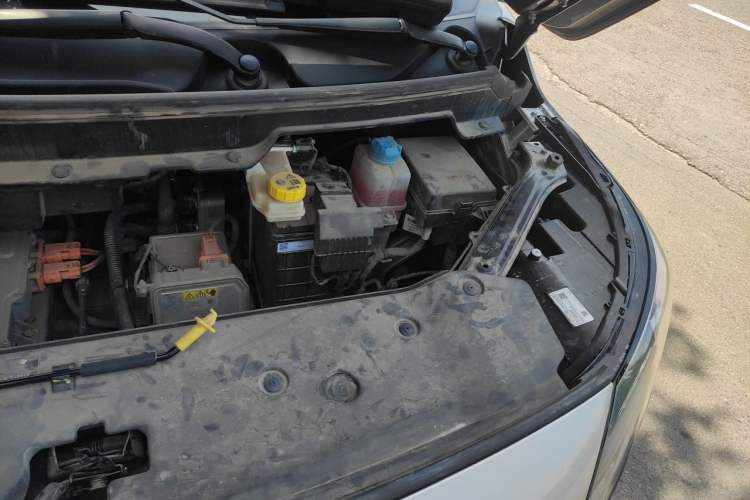 Used AION Y 2023 Plus 510 Smart Edition Engine Bay Left