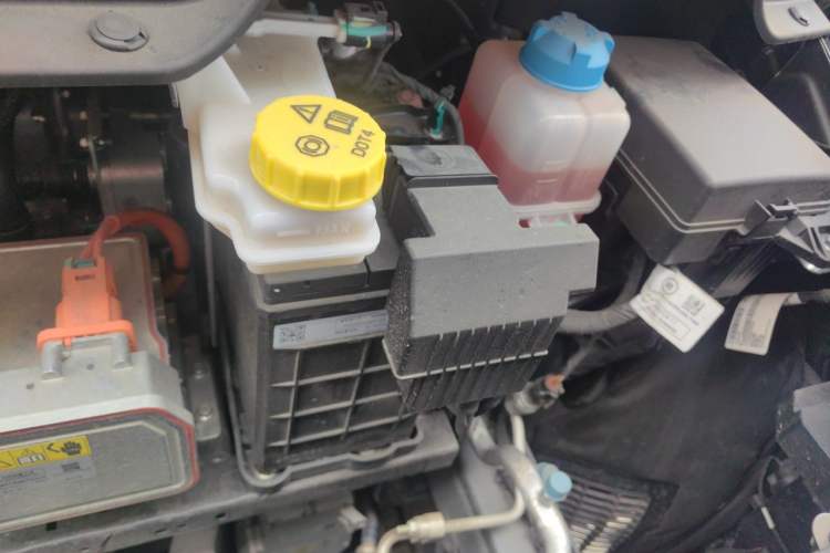 Used AION Y 2023 Plus 510 Enjoy Edition Engine Bay Left