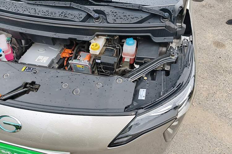 Used AION Y 2023 Plus 510 Executive Edition Engine Bay Left
