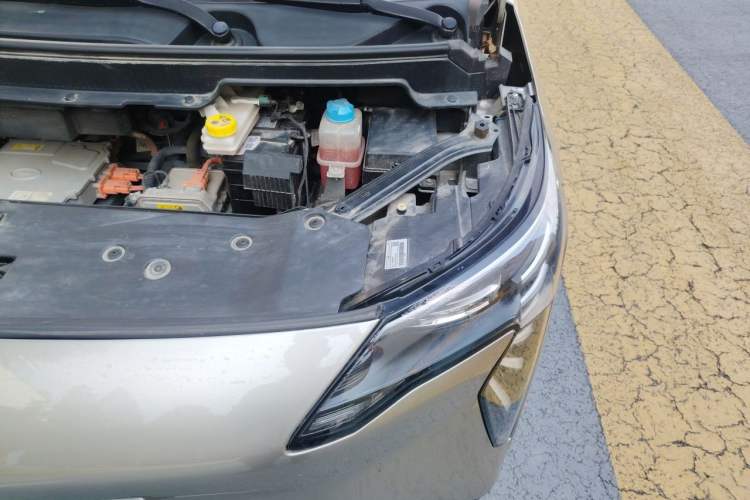 Used AION Y 2023 Younger Engine Bay Left