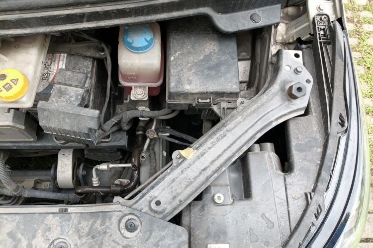 Used AION Y 2023 Plus 510 Smart Edition Engine Bay Left