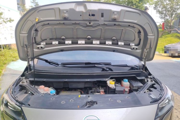 Used AION Y 2023 Younger Engine Bay