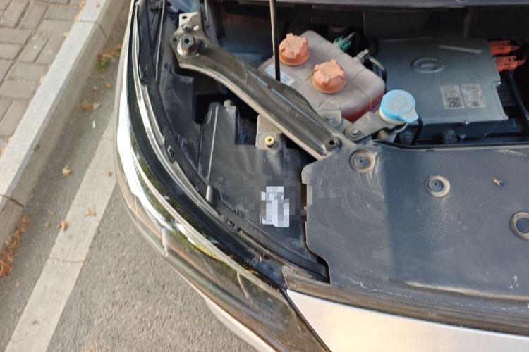 Used AION Y 2023 Younger Engine Bay Right