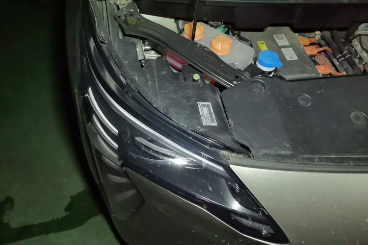 Used AION Y 2023 Younger Engine Bay Right