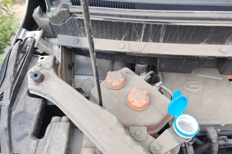 Used AION Y 2023 Plus 510 Enjoy Edition Engine Bay Right