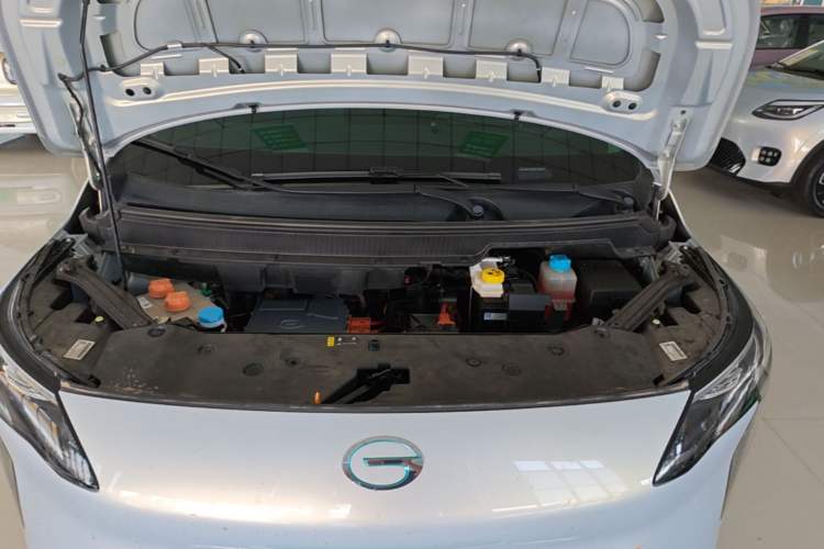 Used AION Y 2023 Younger Engine Bay