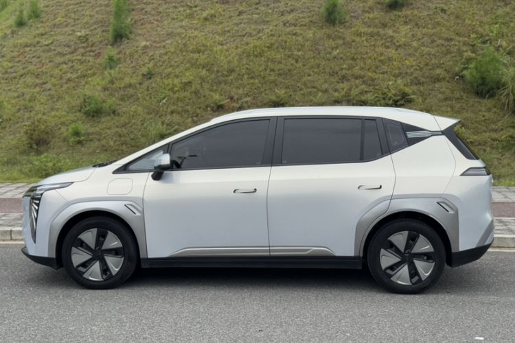 Used AION Y 2023 Younger Exterior 2