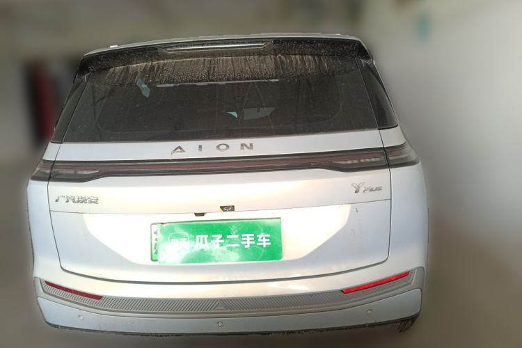 Used AION Y 2023 Younger Exterior 4