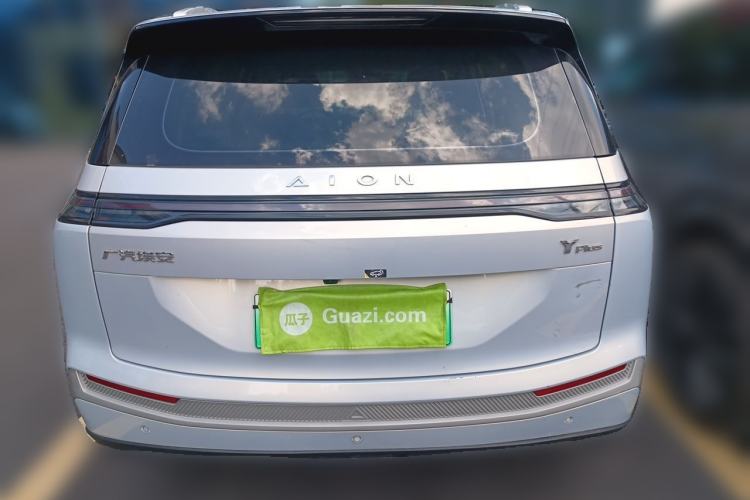 Used AION Y 2023 Younger Exterior 4
