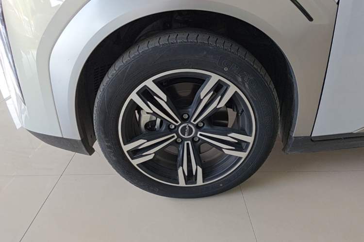 Used AION Y 2023 Younger Exterior 4