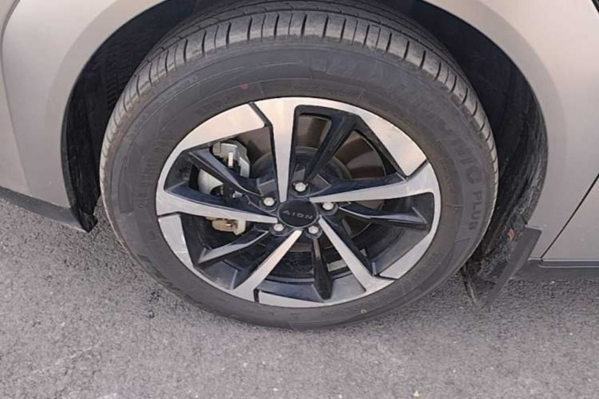 Used AION Y 2023 Younger Star Edition Exterior 4