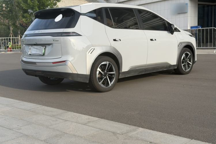 Used AION Y 2023 Plus 510 Smart Edition Exterior 5