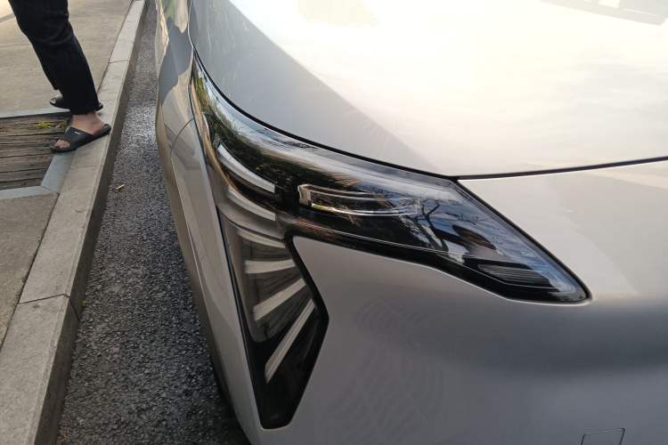 Used AION Y 2023 Younger Star Edition Exterior 6