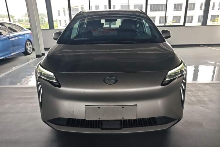 Used AION Y 2023 Plus 510 Enjoy Edition Front