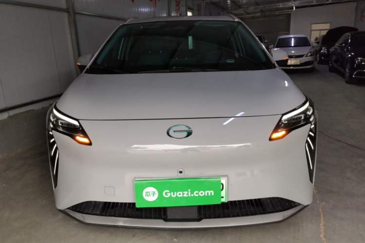 Used AION Y 2023 Plus 510 Smart Edition Front