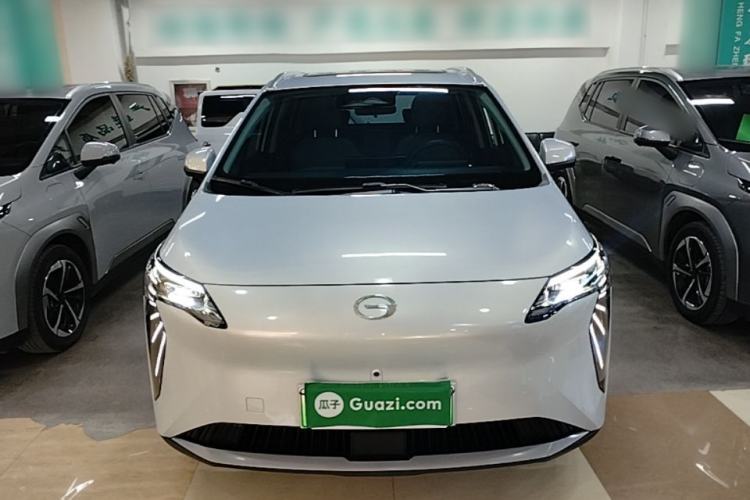 Used AION Y 2023 Younger Star Edition Front